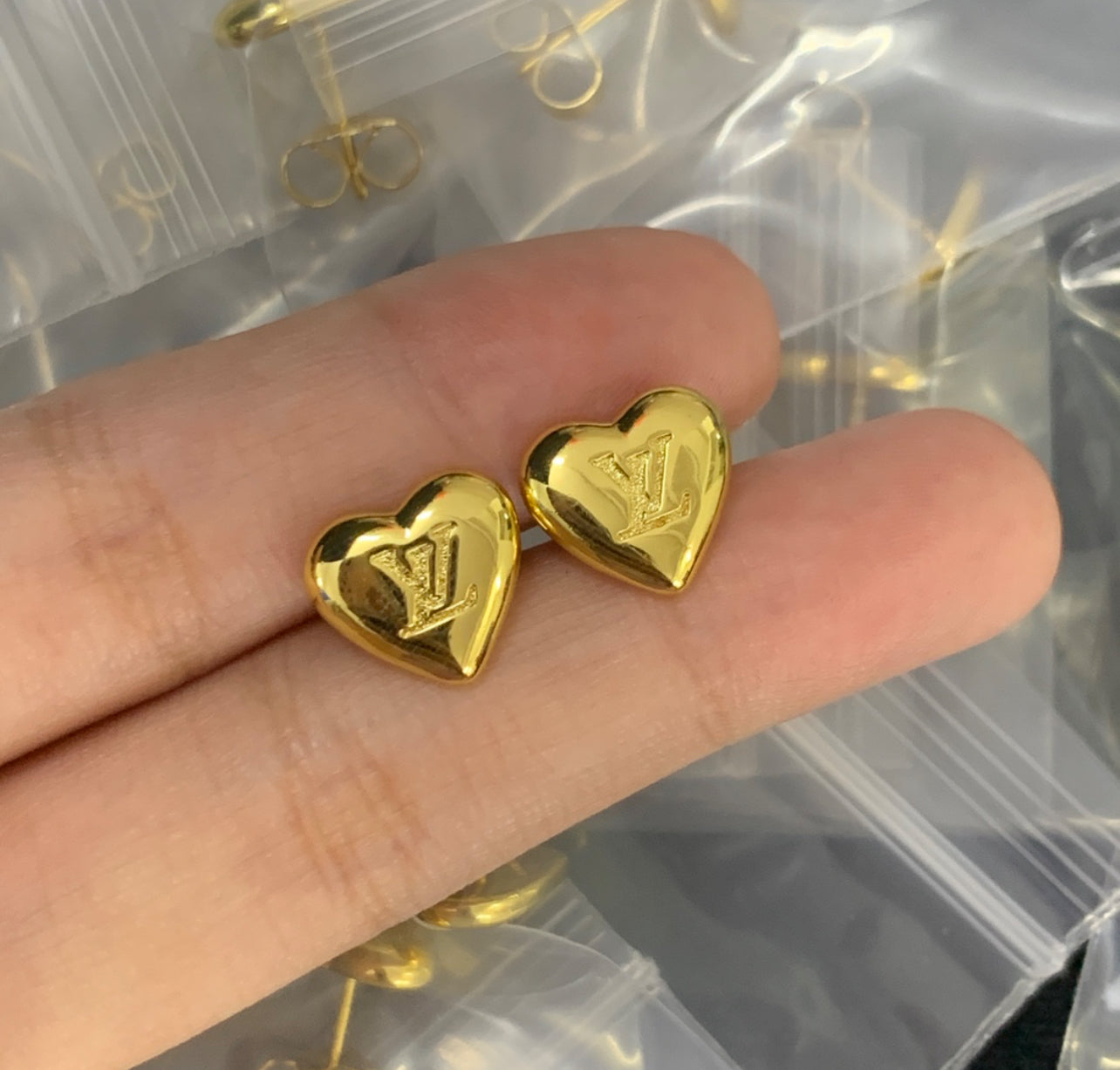 NEW Gold Heart Studs