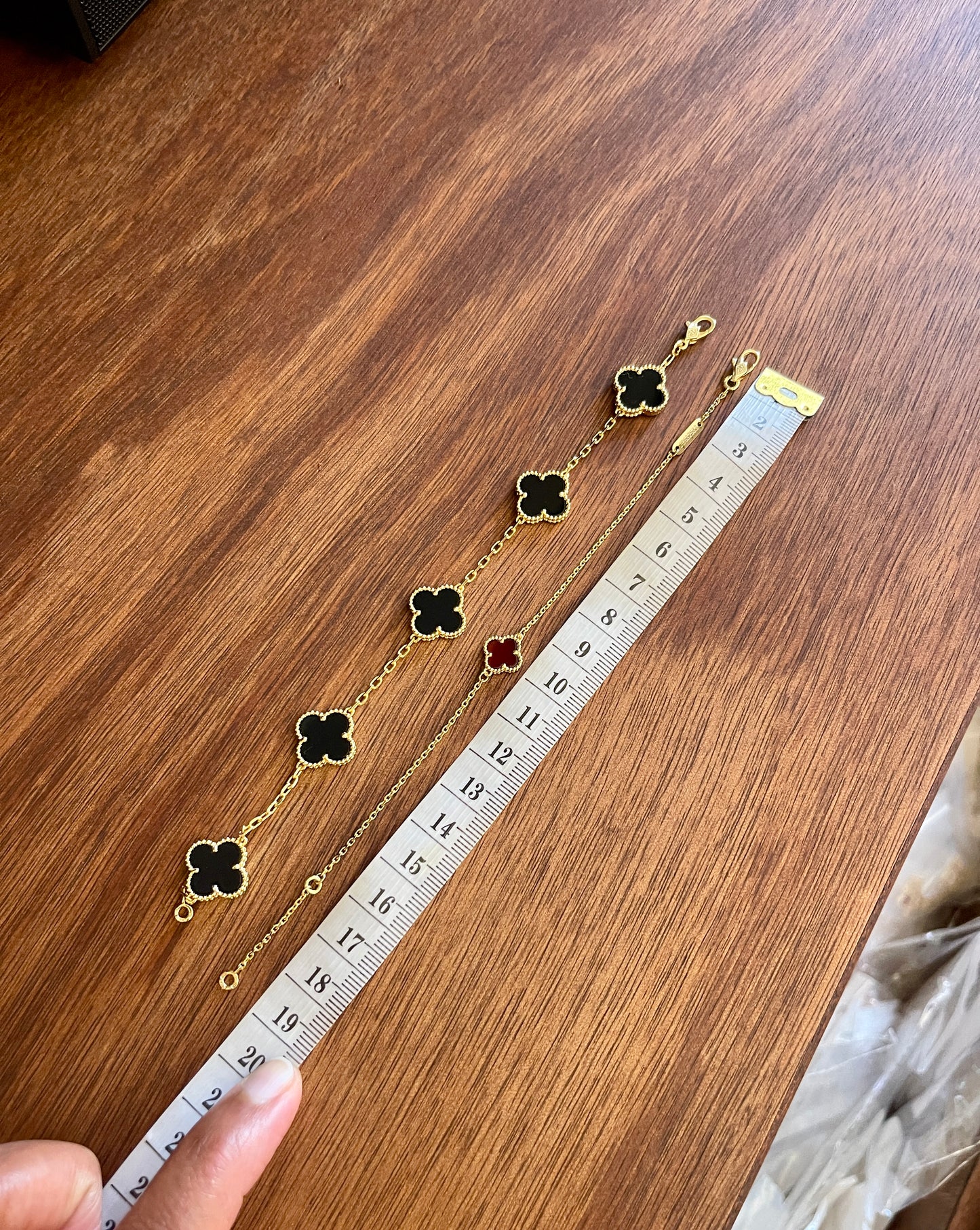 Clover Bracelet White High Quality (Pre Order)
