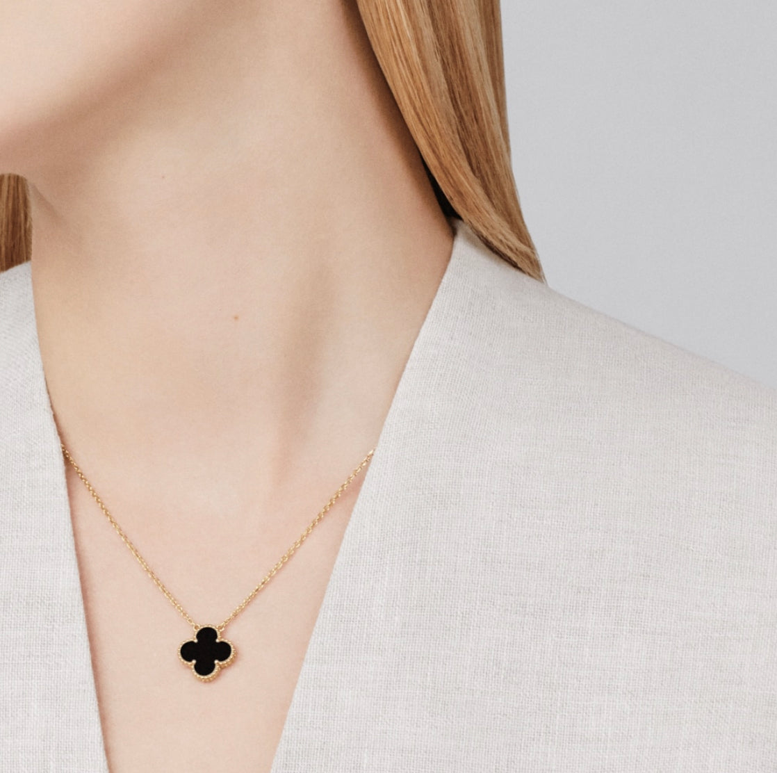 Single Clover Necklace Black - High Quality (Pre Order)