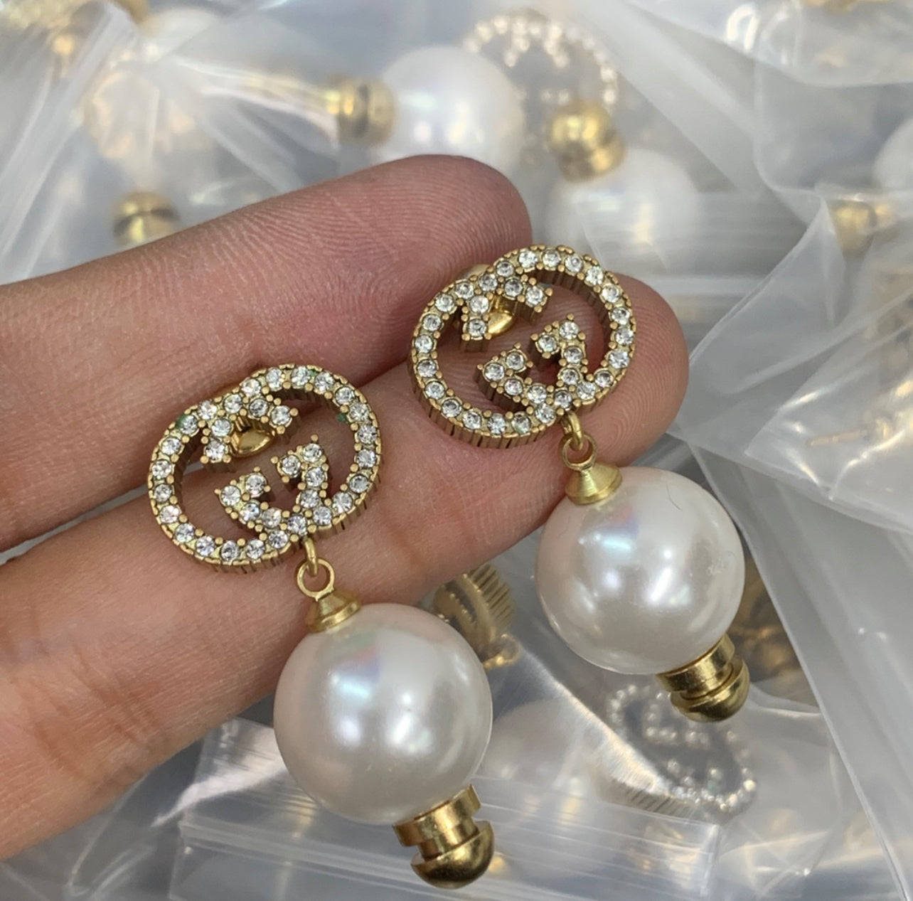 GG Pearl Studs