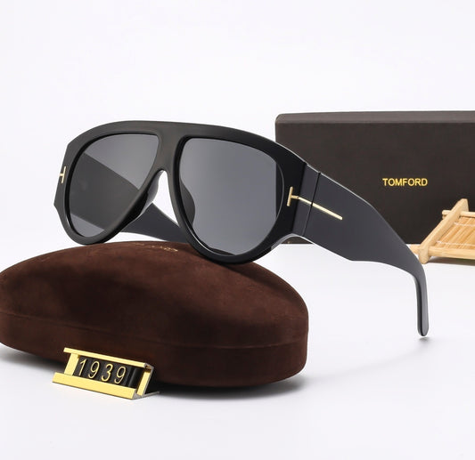 Tom Ford 2 with Glass case