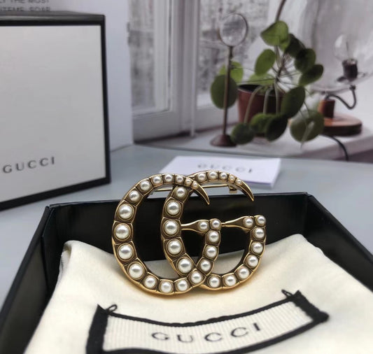 NEW GG Pearly Brooch