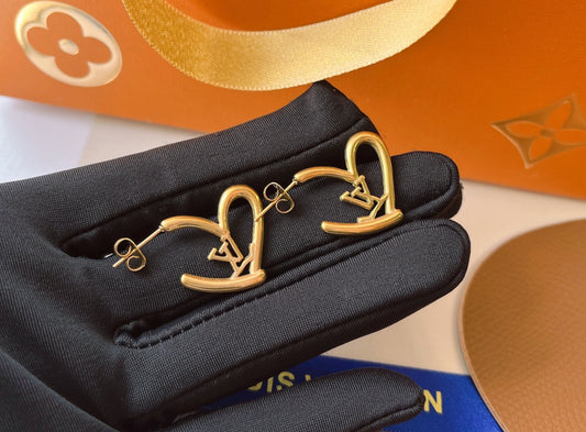 LV Fall in Love Earrings