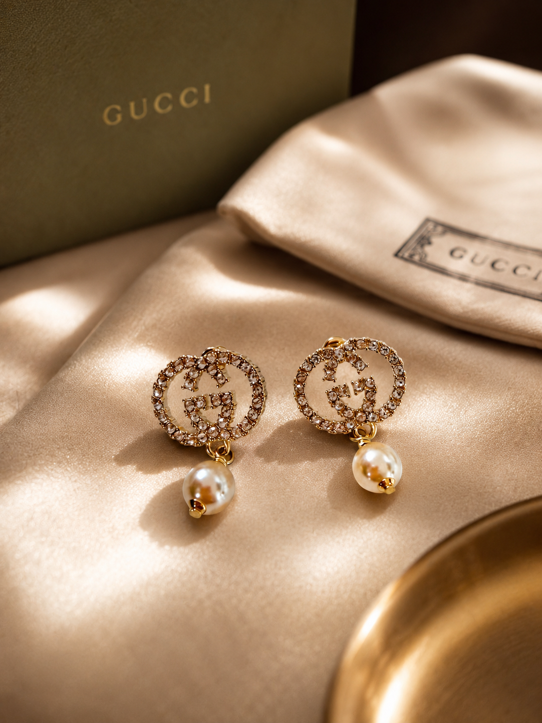 NEW GG Crystal & Pearl Earrings Gold