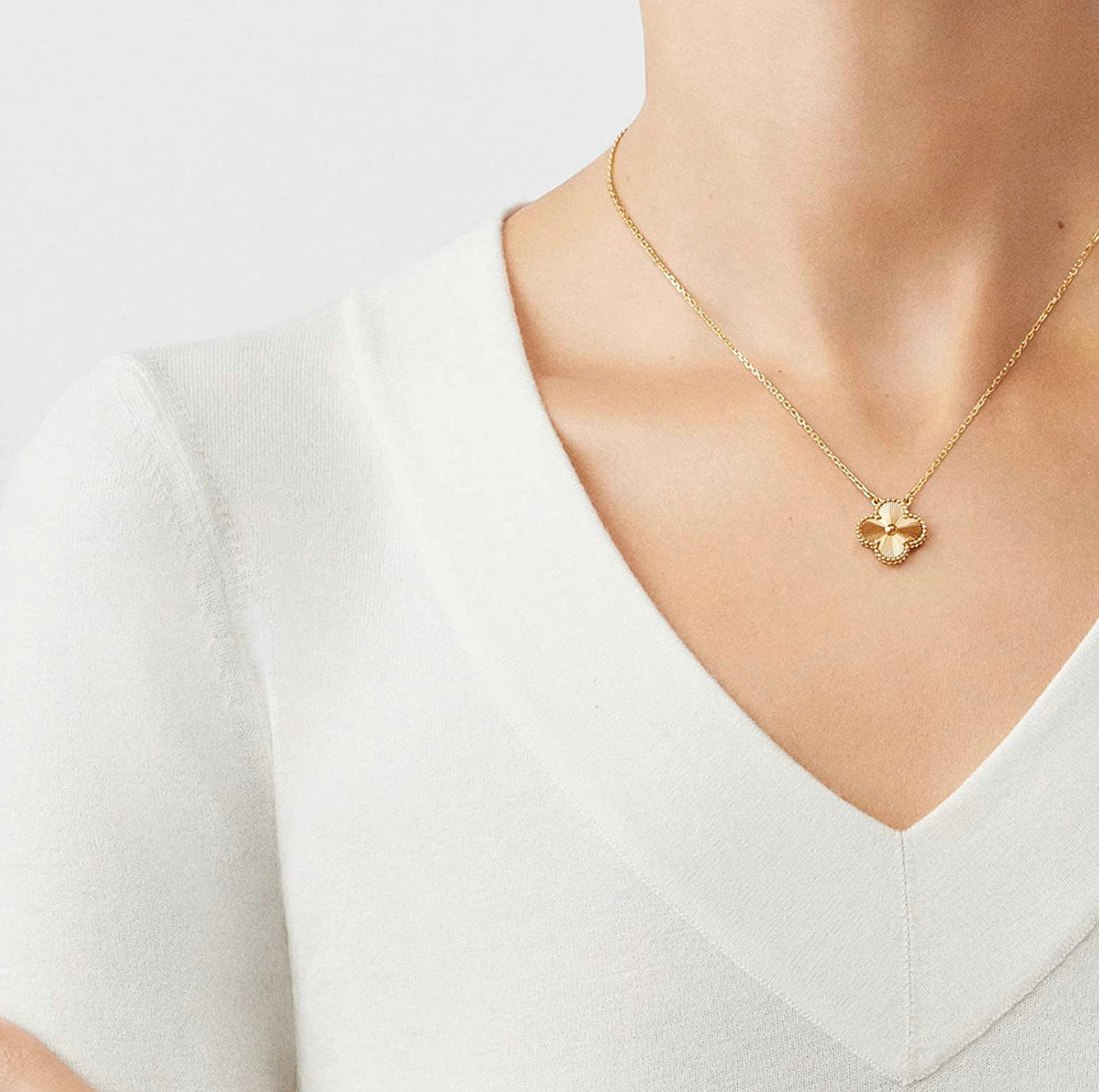 Single Clover Necklace Gold High Quality